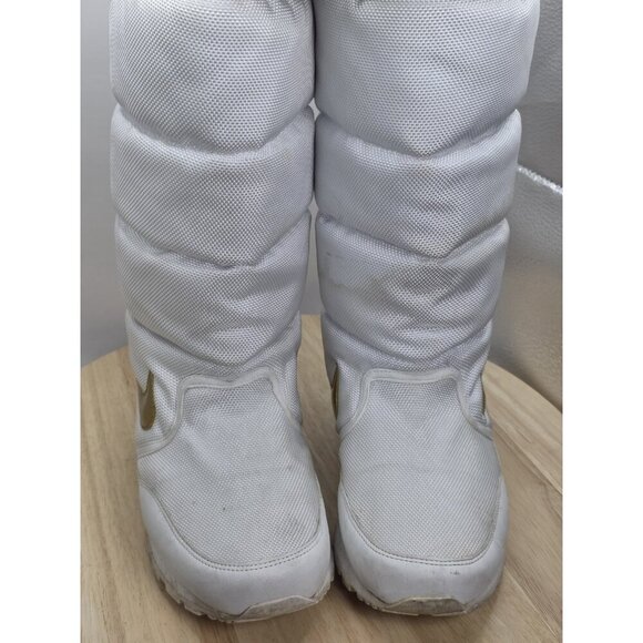Nike AIR Mid Rise Boots - Womens SIZE 6 - White/Gold Winter Snow Boots - Picture 4 of 9